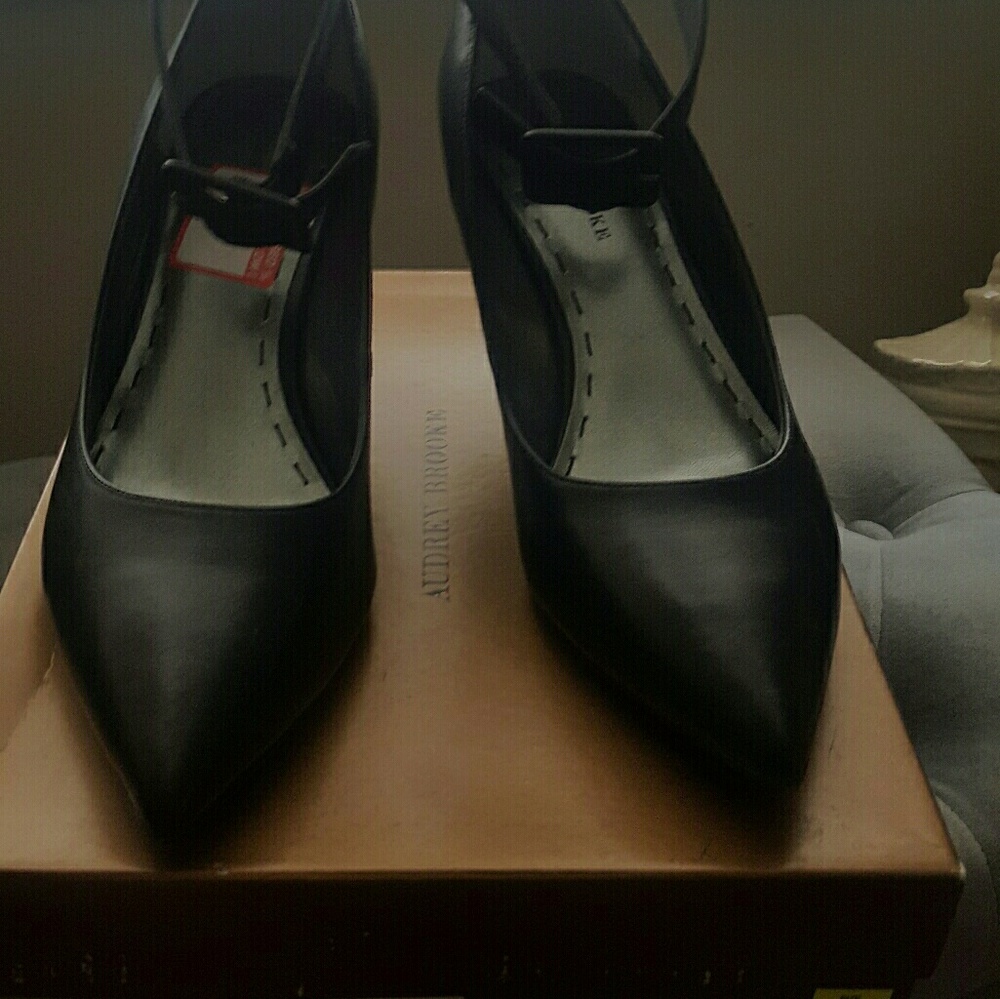 Shoe's